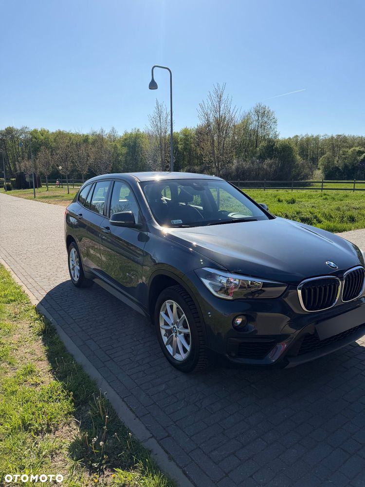 BMW X1 sDrive18i - 1