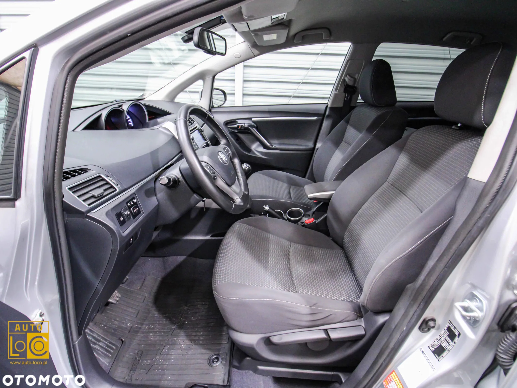 Toyota Verso 2.0 D-4D Premium - 12