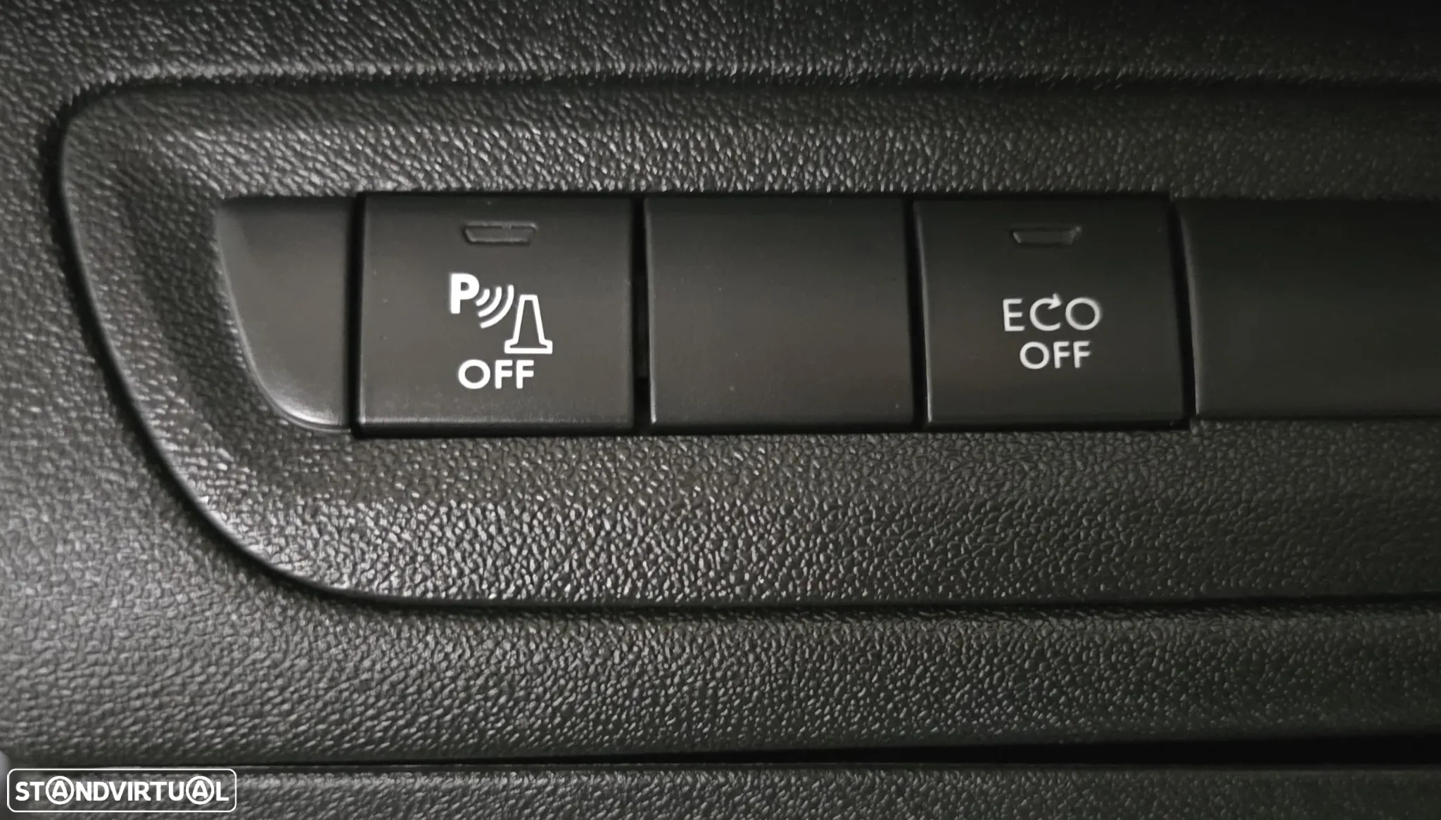 Peugeot 2008 1.5 BlueHDi Style - 16