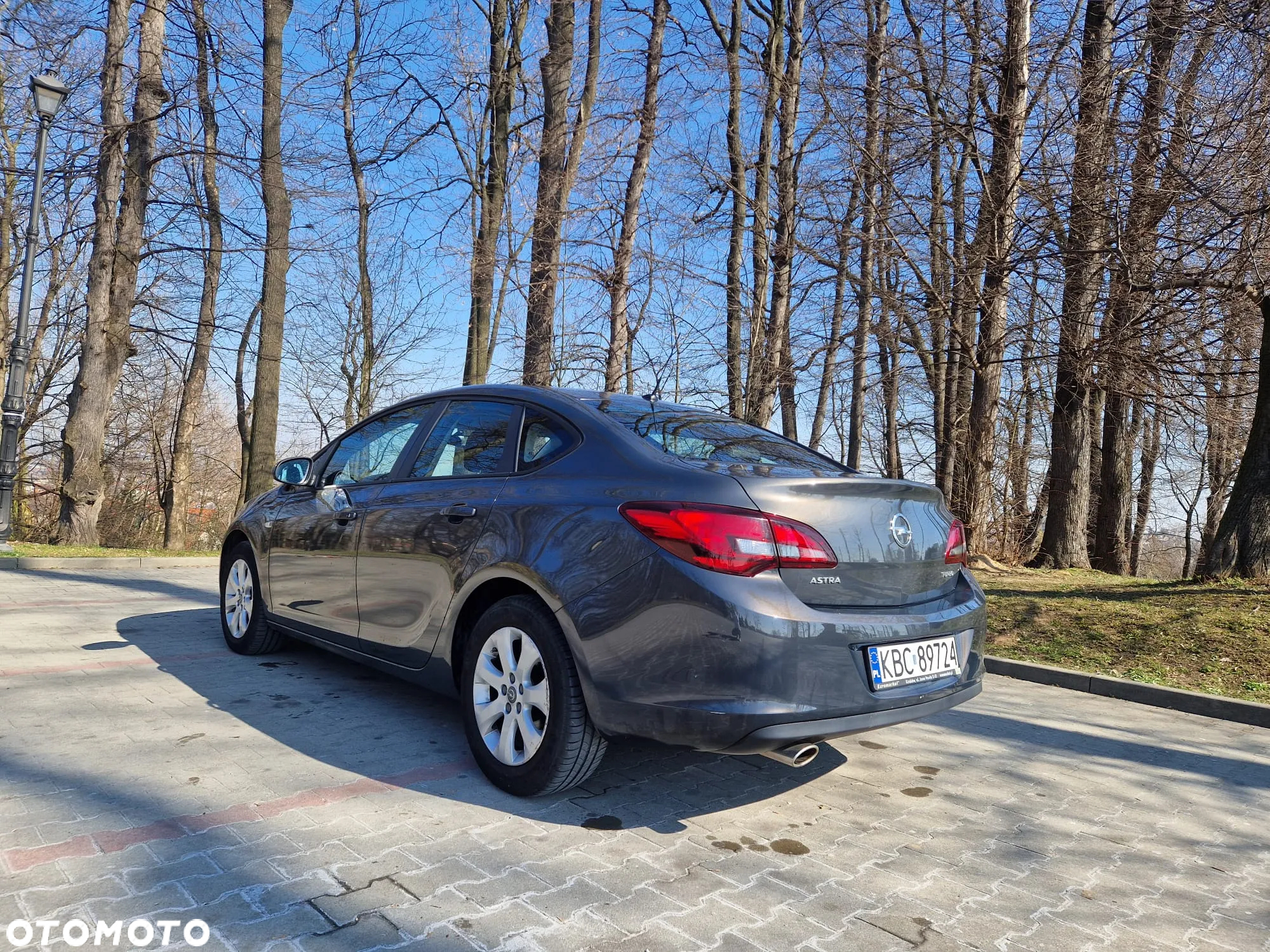 Opel Astra IV 1.4 T Active EU6 - 3