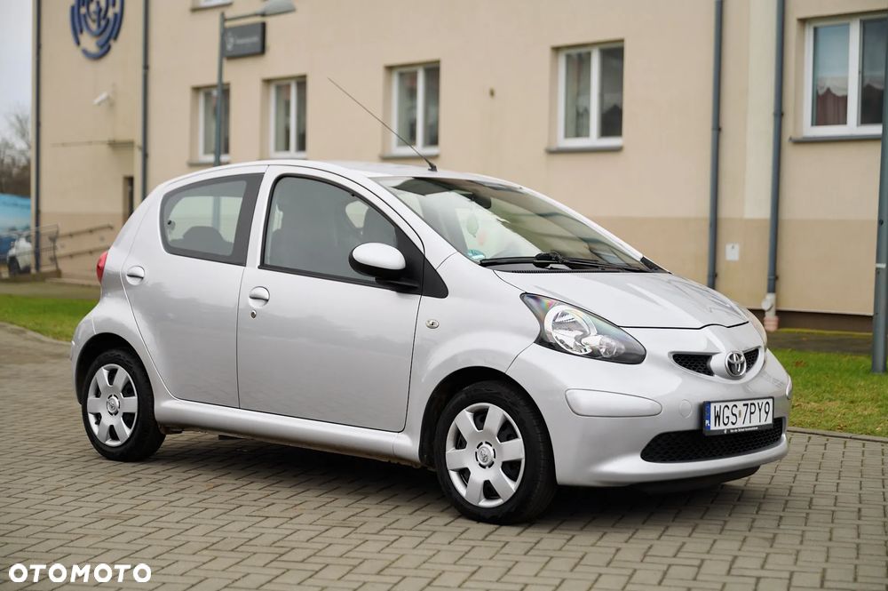 Toyota Aygo City - 15