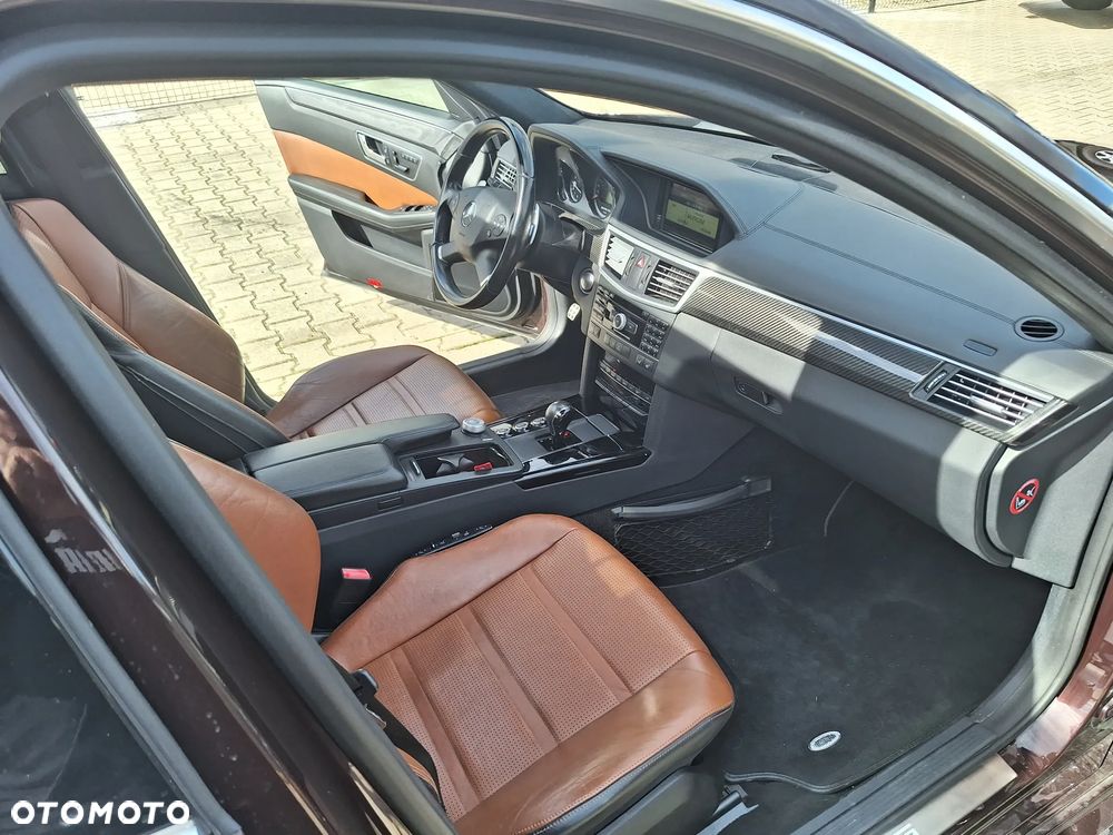 Mercedes-Benz Klasa E 63 AMG T AMG Speedshift 7G-MCT - 15