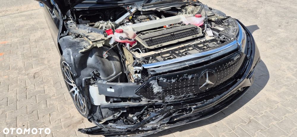Mercedes-Benz EQS - 12