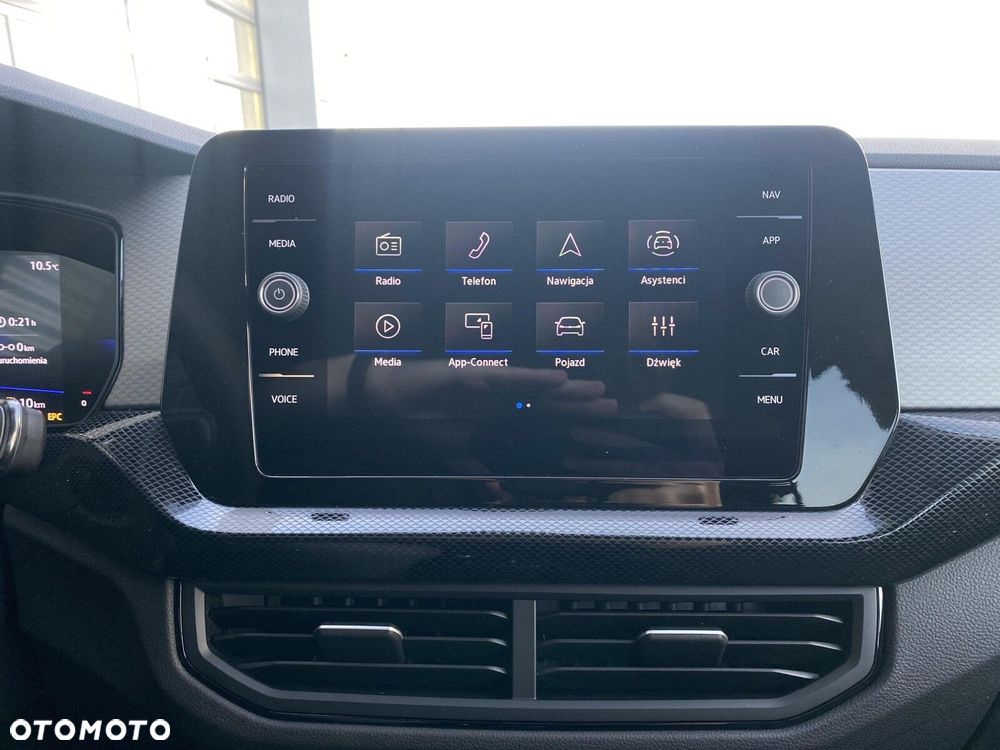 Volkswagen T-Cross - 35