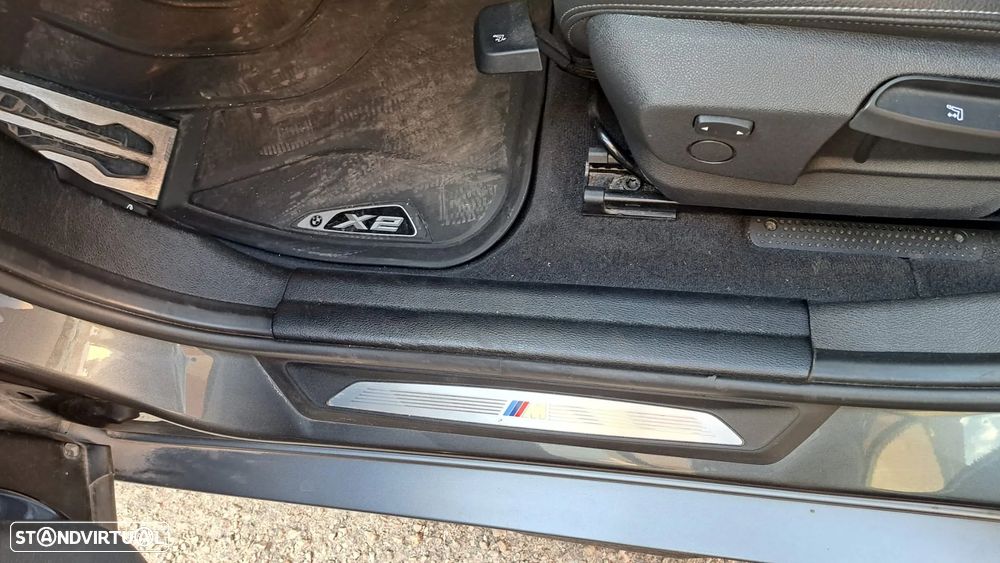 BMW X2 25 e xDrive X Pack M - 9