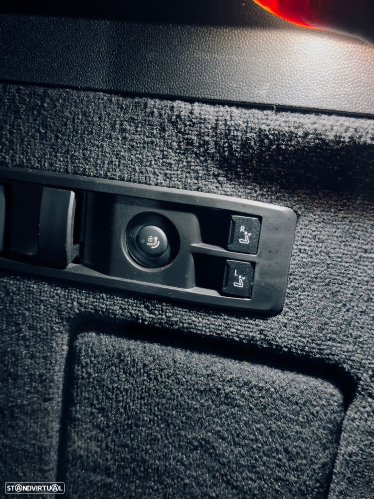 BMW iX xDrive40 — fotografia 26