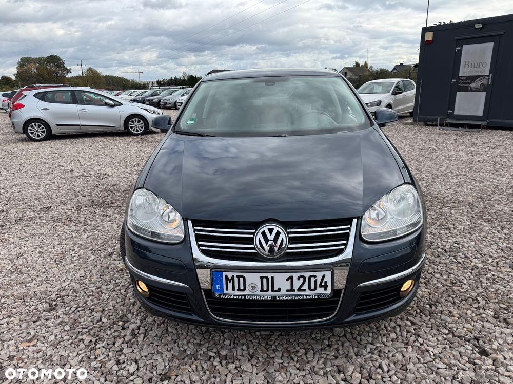 Volkswagen Jetta - 20