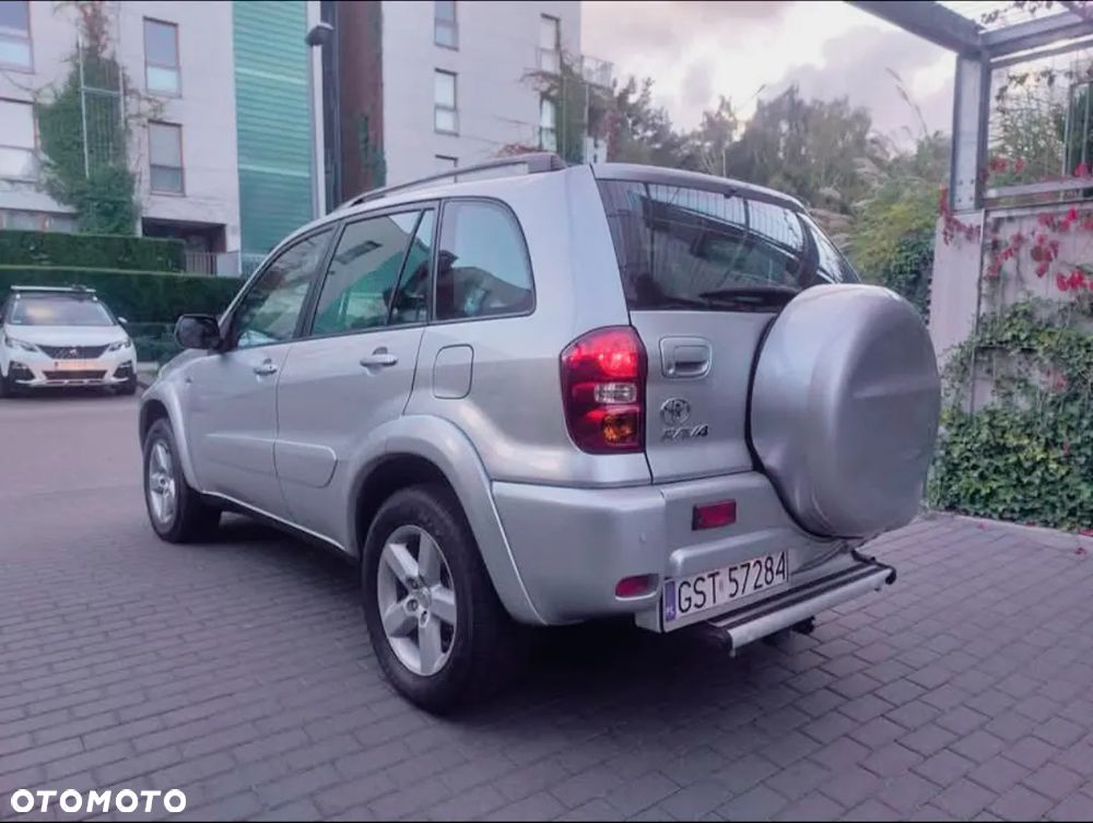 Toyota RAV4 2.0 D-4D Sol - 5