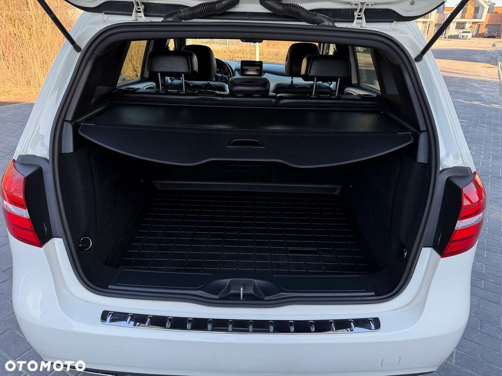 Mercedes-Benz Klasa B 250 4-Matic Style - 20