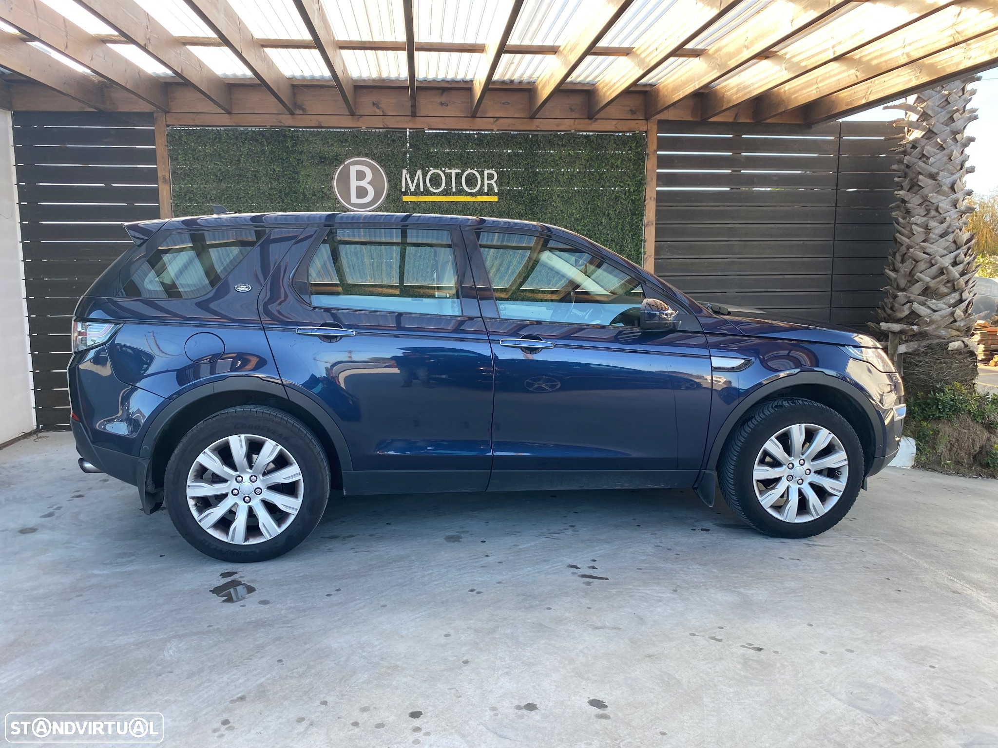 Land Rover Discovery Sport 2.0 TD4 HSE Luxury Auto - 2