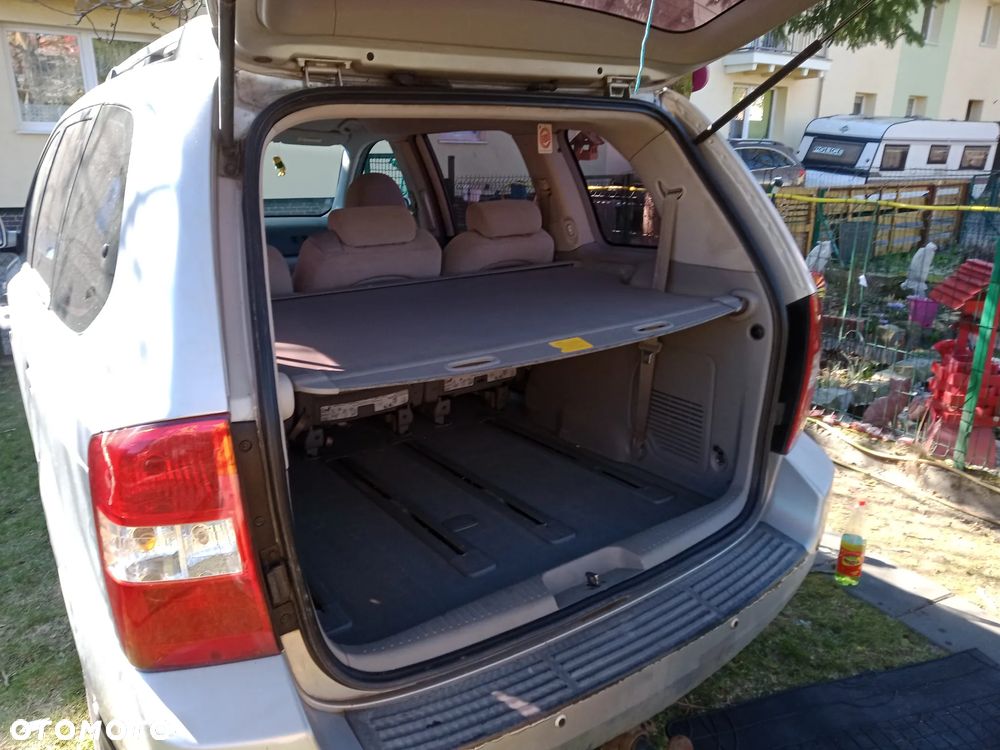 Kia Carnival 2.9 CRDi EX - 10