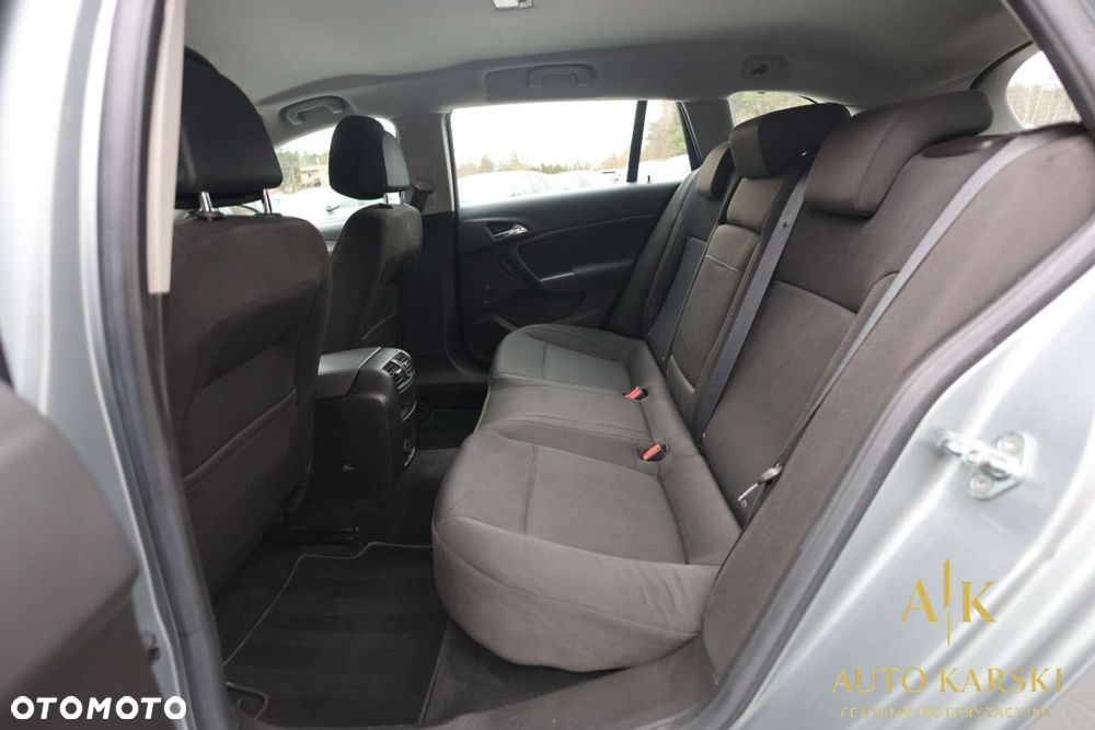 Opel Insignia - 33