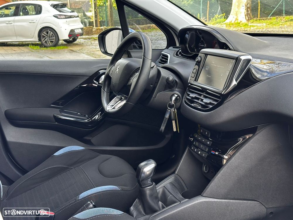 Peugeot 208 PureTech 82 Active - 24