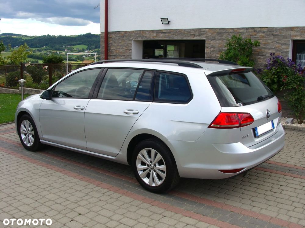 Volkswagen Golf Variant ver-variant-1-6-tdi-bluemotion-technology-comfortline - 4