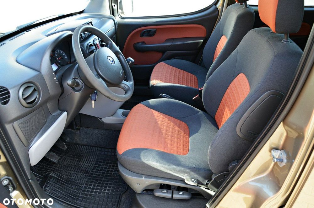 Fiat Doblo 1.4 8V Dynamic - 29