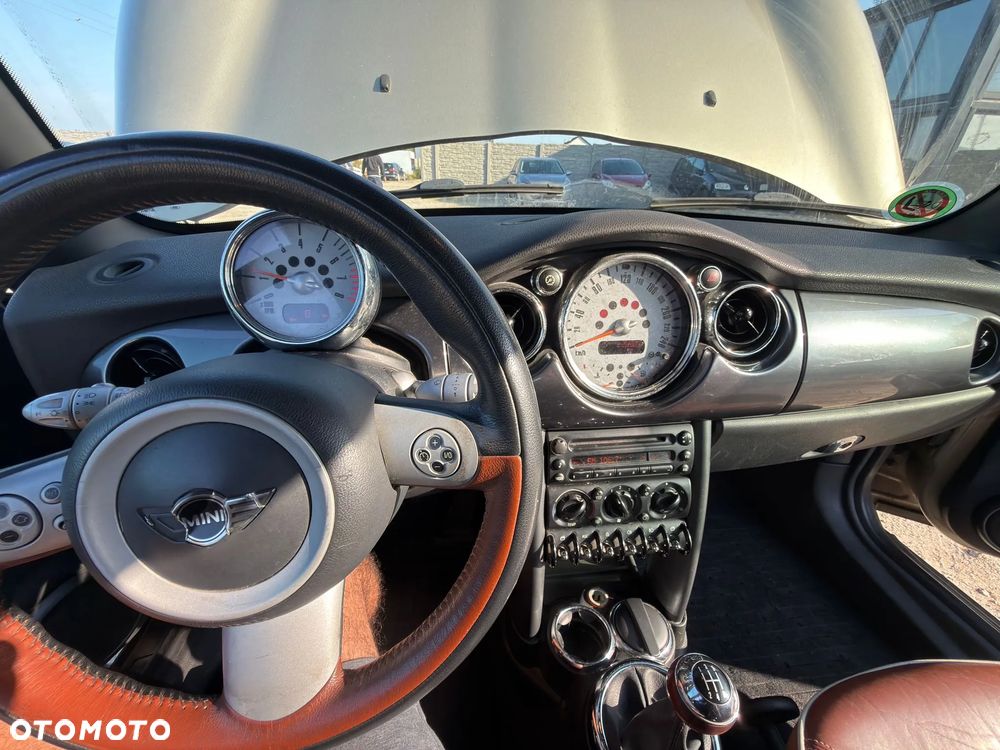 MINI Cooper Standard - 8