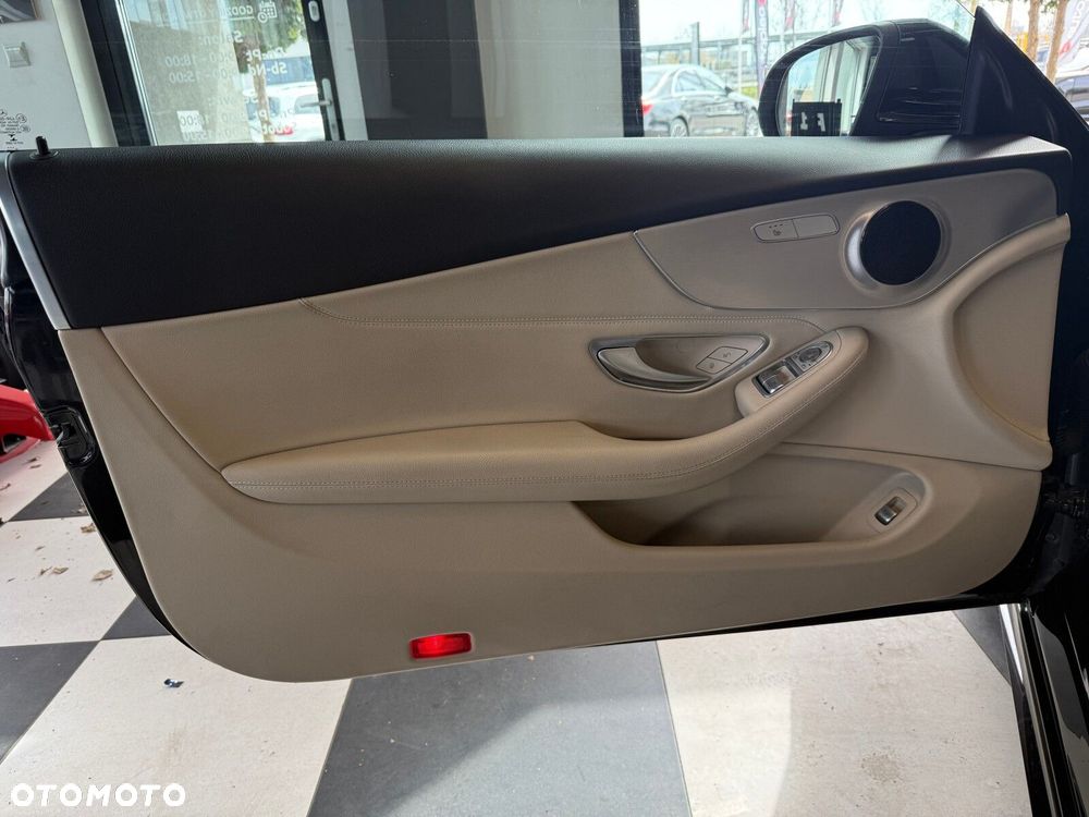 Mercedes-Benz Klasa C - 22