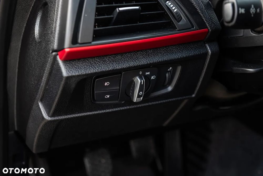 BMW Seria 1 116d Sport Line - 18