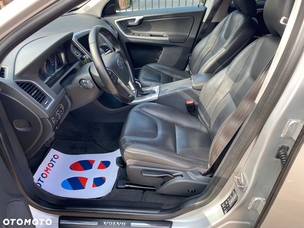 Volvo XC 60 D3 Geartronic Momentum - 7