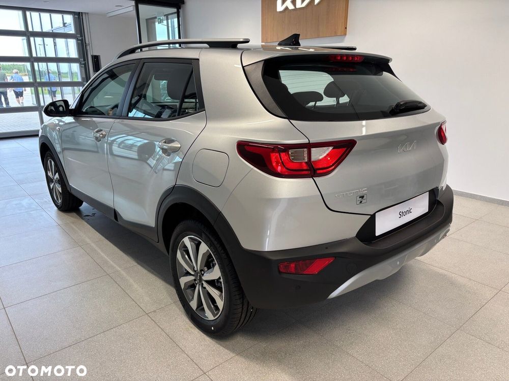 Kia Stonic - 8