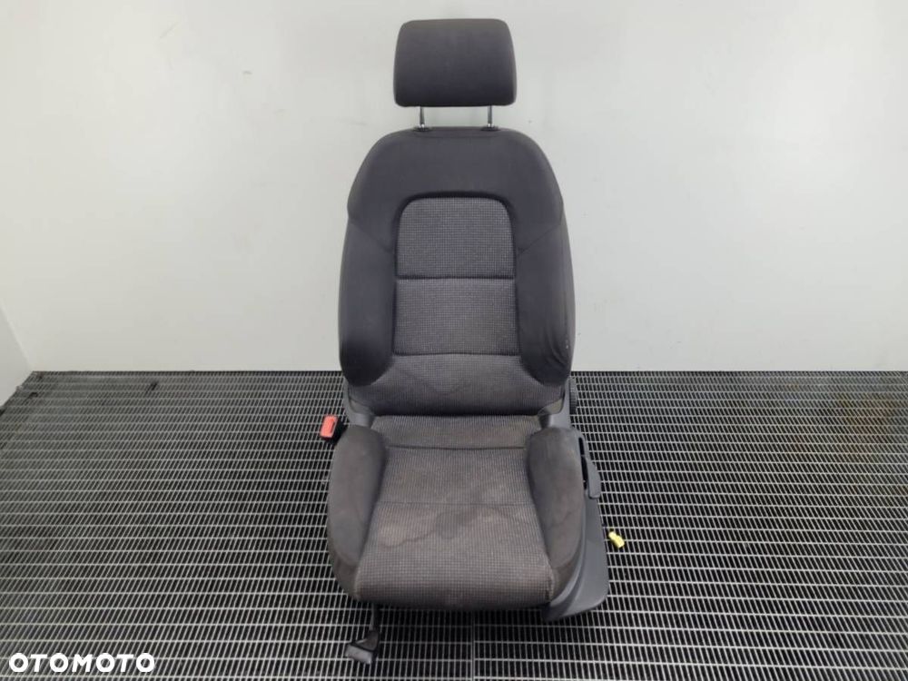 FOTEL LEWY AUDI A3 8P 5D SPORTBACK EUROPA - 1