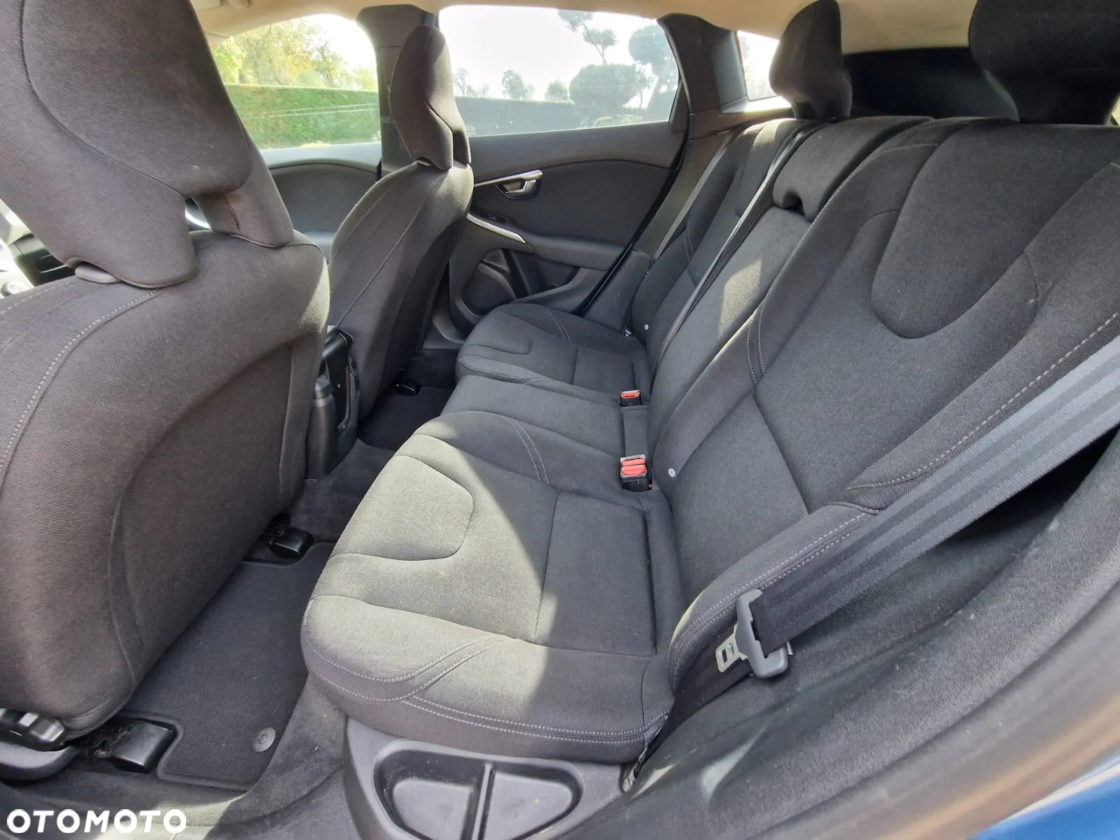 Volvo V40 - 23