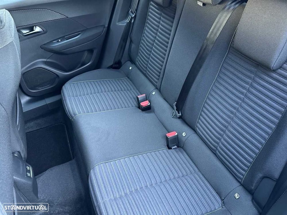 Peugeot e-2008 54 kWh Active - 10