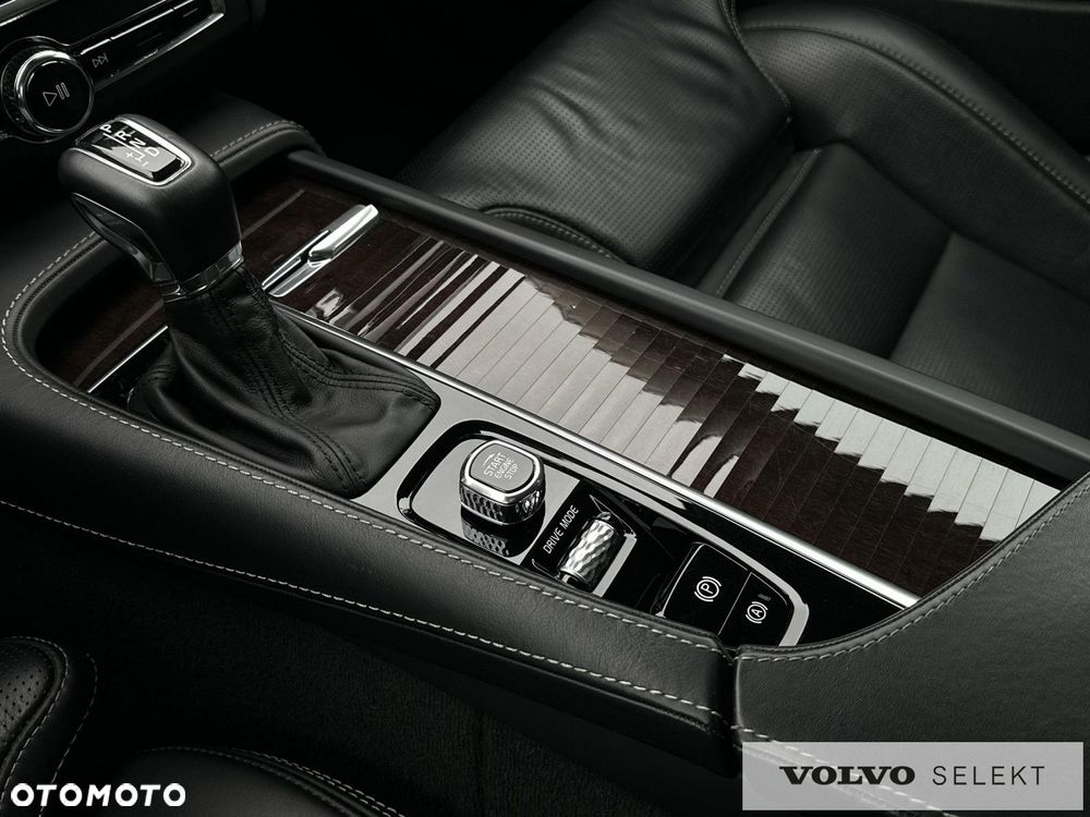 Volvo S90 - 32