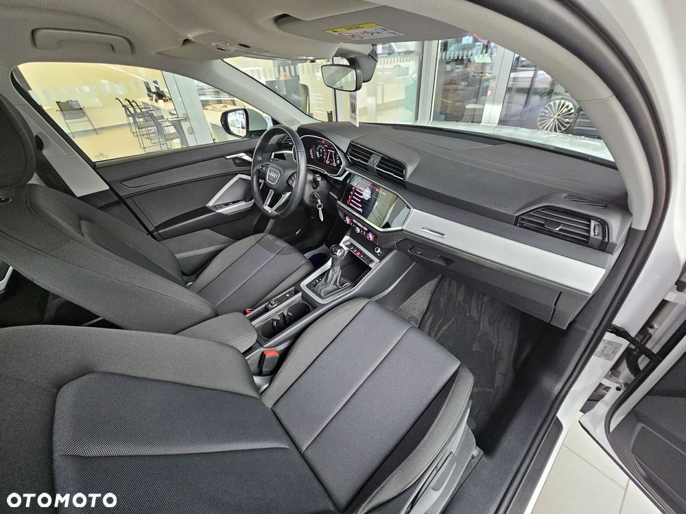 Audi Q3 35 TFSI S tronic - 29