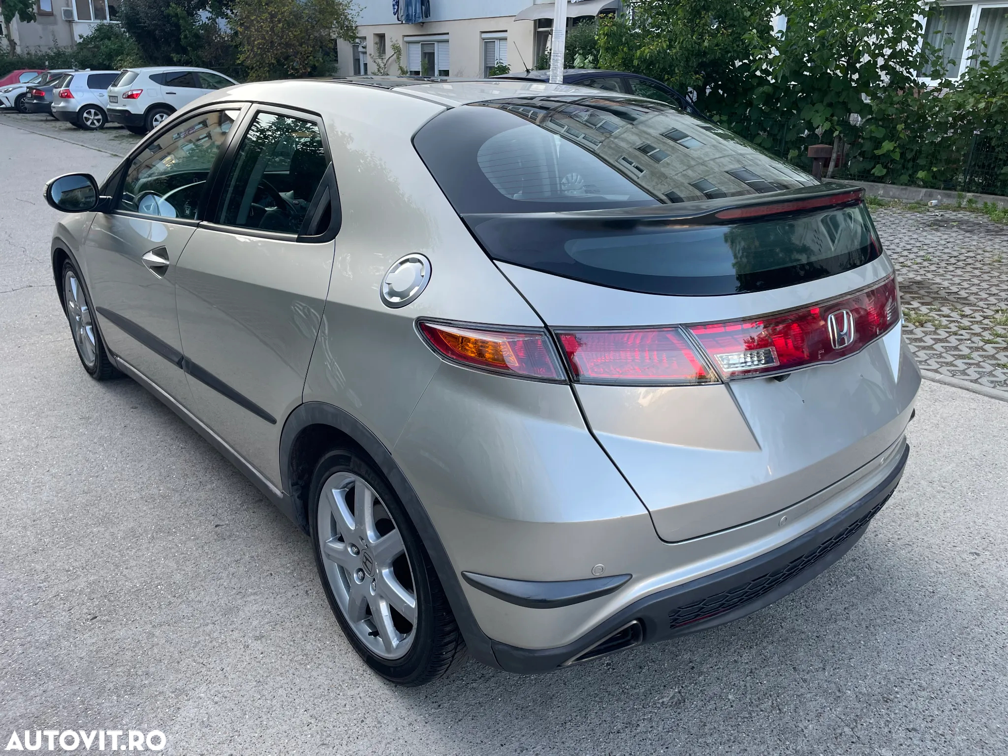 Honda Civic 1.8i-VTEC Automatik Executive - 4