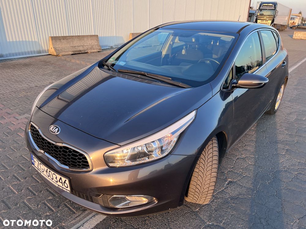 Kia Ceed - 1