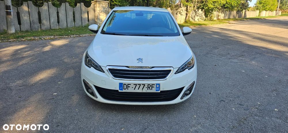 Peugeot 308 2014 photo 2