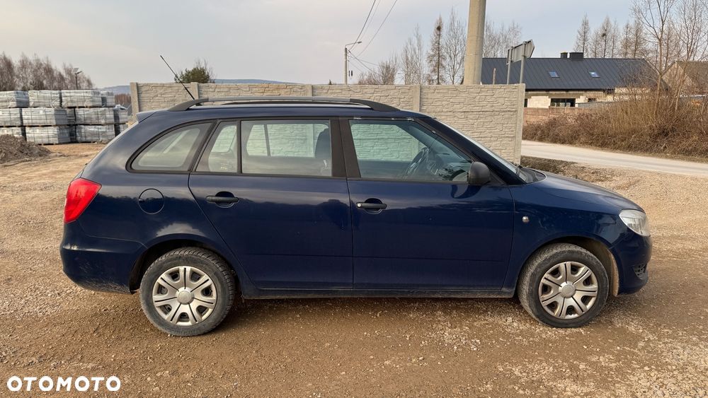 Skoda Fabia - 10