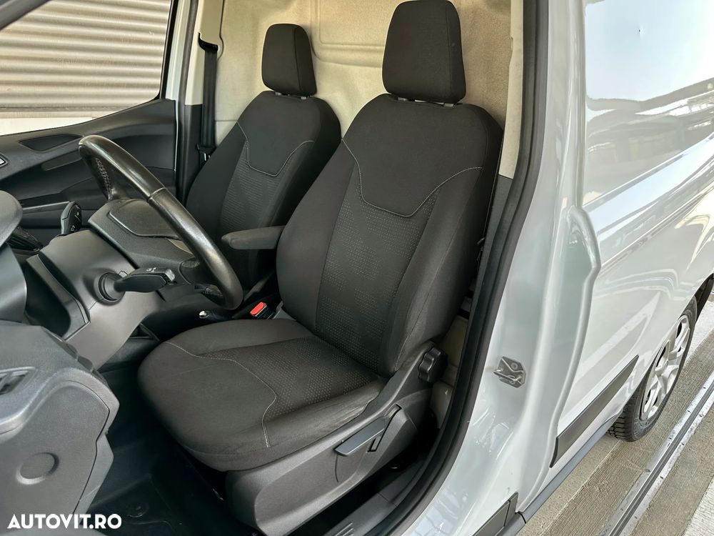 FORD Courier 2020 — imagine 12