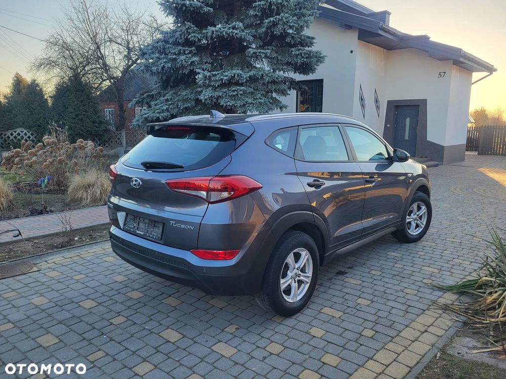 Hyundai Tucson 1.6 GDI BlueDrive Style 2WD - 22