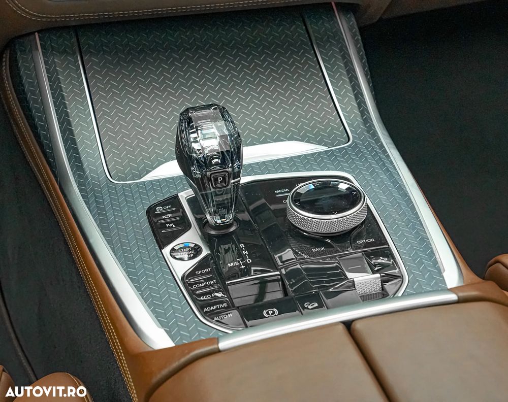BMW X7 xDrive40d MHEV - 24