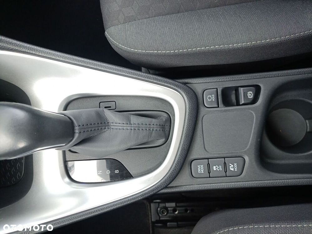 Toyota Yaris Hybrid 1.5 Comfort - 17