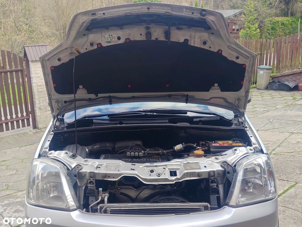 Opel Meriva 1.6 16V Cosmo - 10