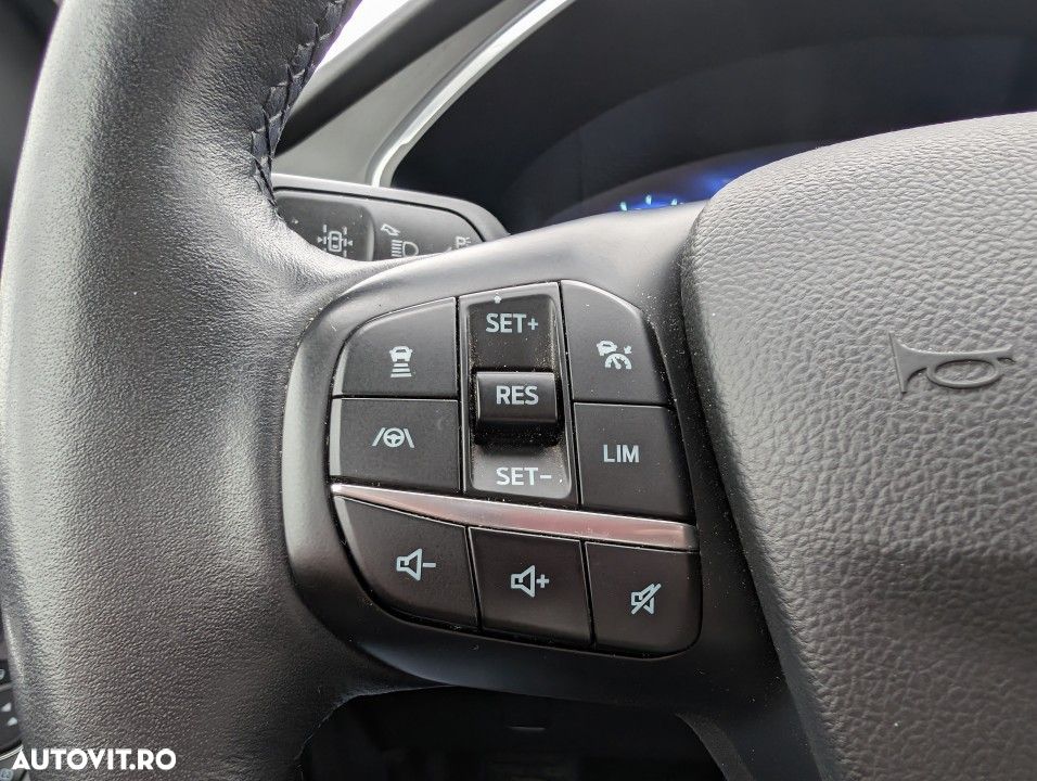 Ford Kuga 2.5 Duratec PHEV Titanium X - 39