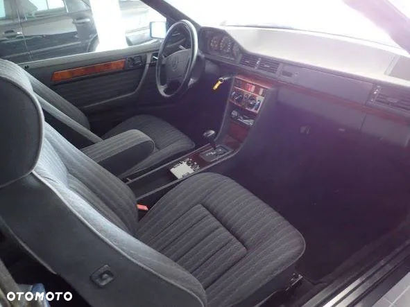 Mercedes-Benz W124 (1984-1993) - 16