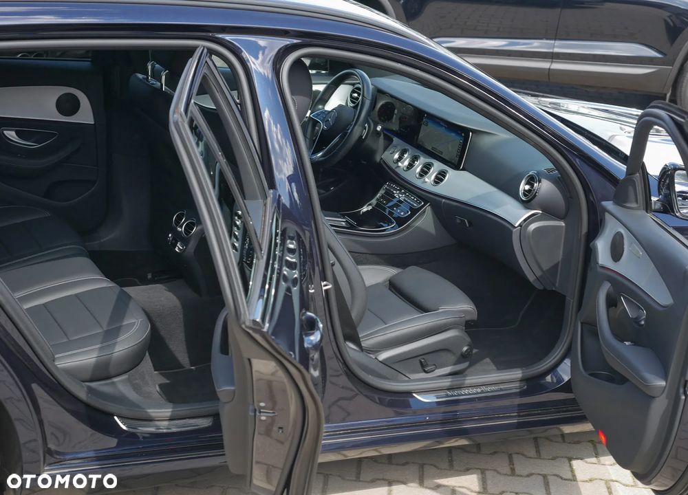 Mercedes-Benz Klasa E 220 d 9G-TRONIC Night Edition - 16