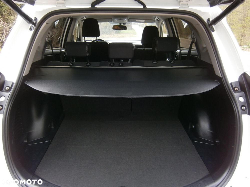 Toyota RAV4 2.0 Prestige 4x4 - 11