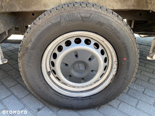 Mercedes-Benz Sprinter - 31