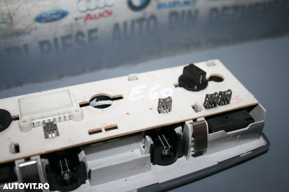 Plafoniera Bmw E60 Seria 5 E61 Livram Oriunde In Tara - 2
