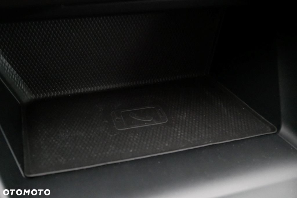 Volkswagen Golf - 20