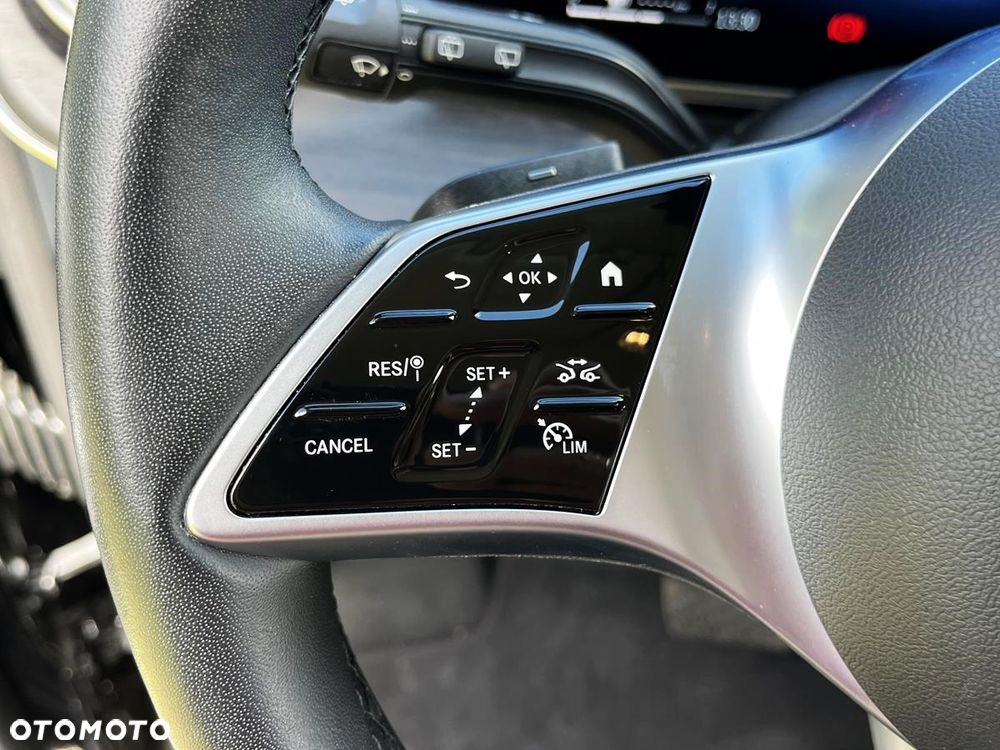 Mercedes-Benz Klasa V 300 d extralang 9G-TRONIC Avantgarde - 11
