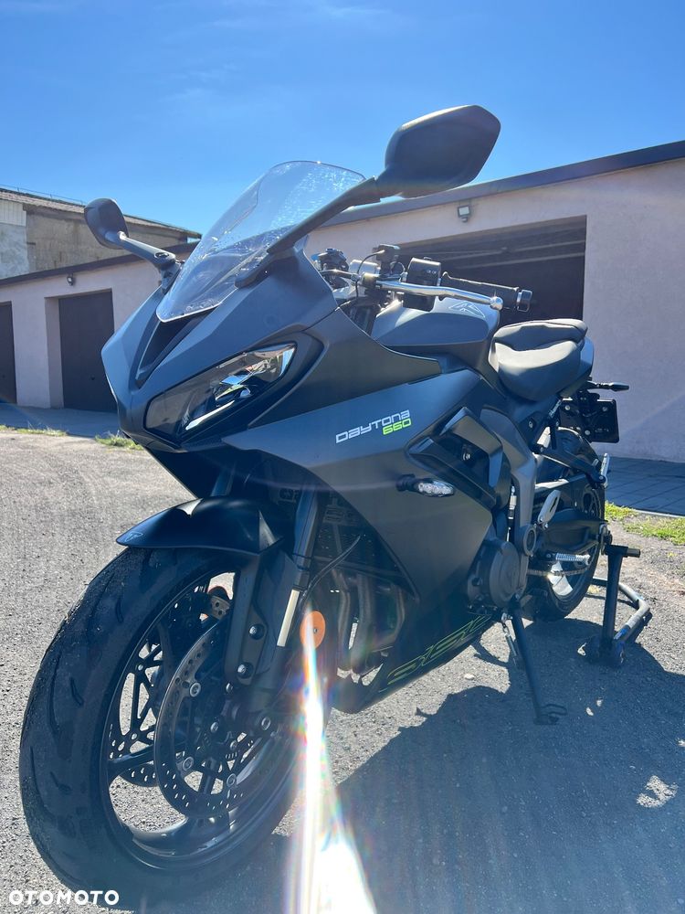 Triumph Daytona - 3