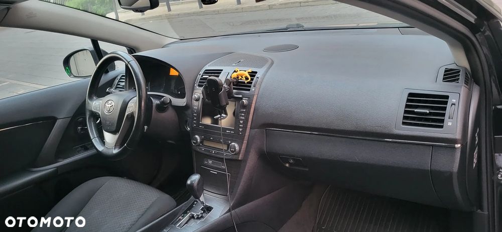Toyota Avensis 1.8 Luna MS - 7