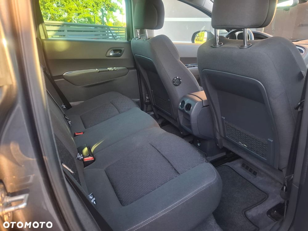 Peugeot 3008 2.0 HDi HYbrid4 - 8