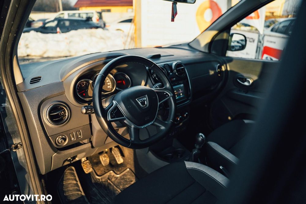 Dacia Lodgy 1.5 Blue dCi Stepway - 5